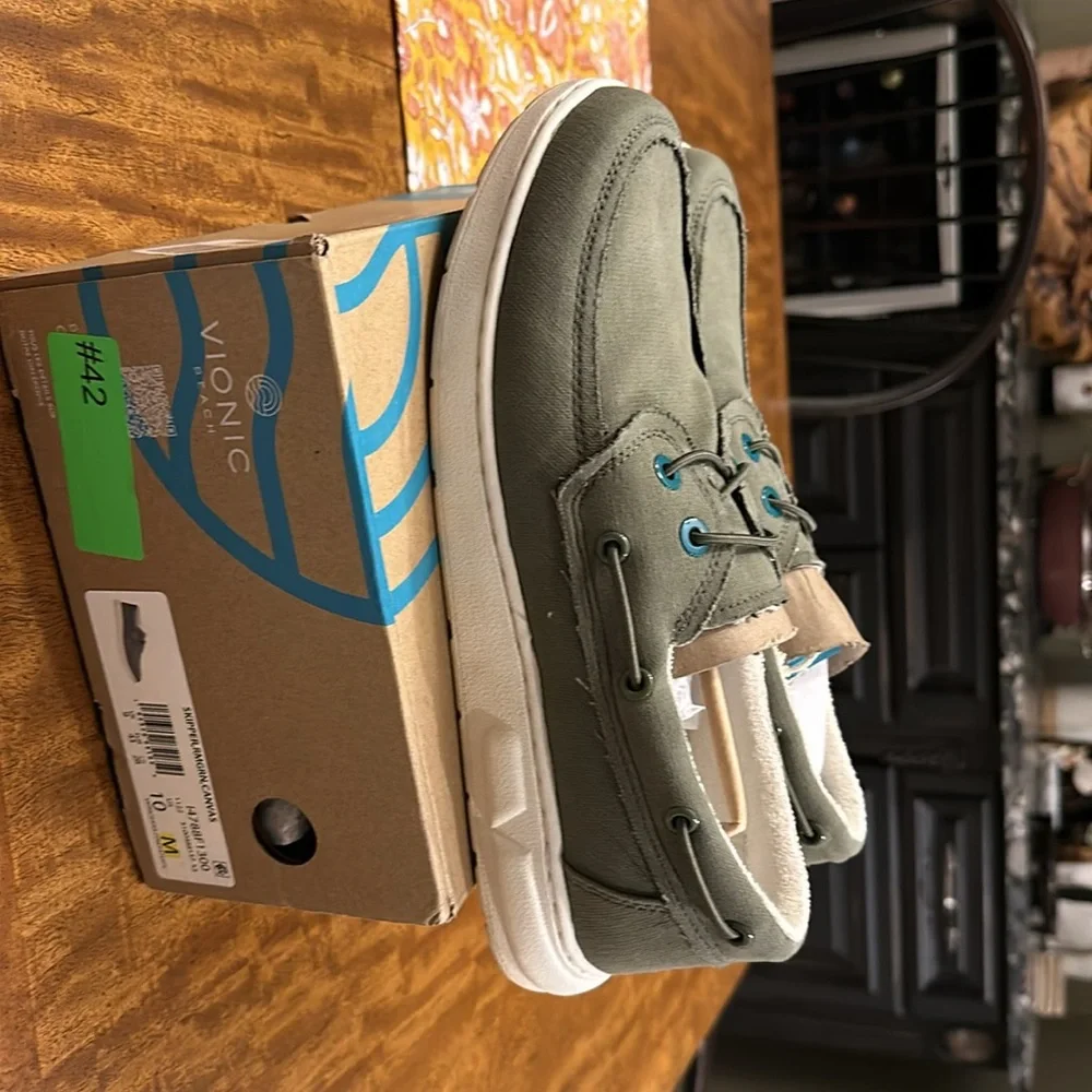 VIONIC men’s Beach Skipper Boat Shoes